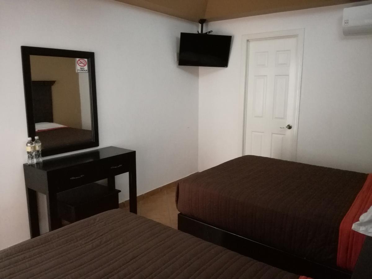 Hotel Y Plaza جالبان المظهر الخارجي الصورة